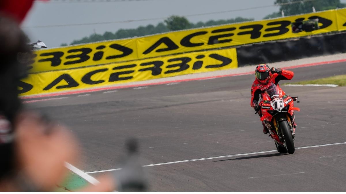 WSBK Cremona: Nicoló Bulega pone la directa al título