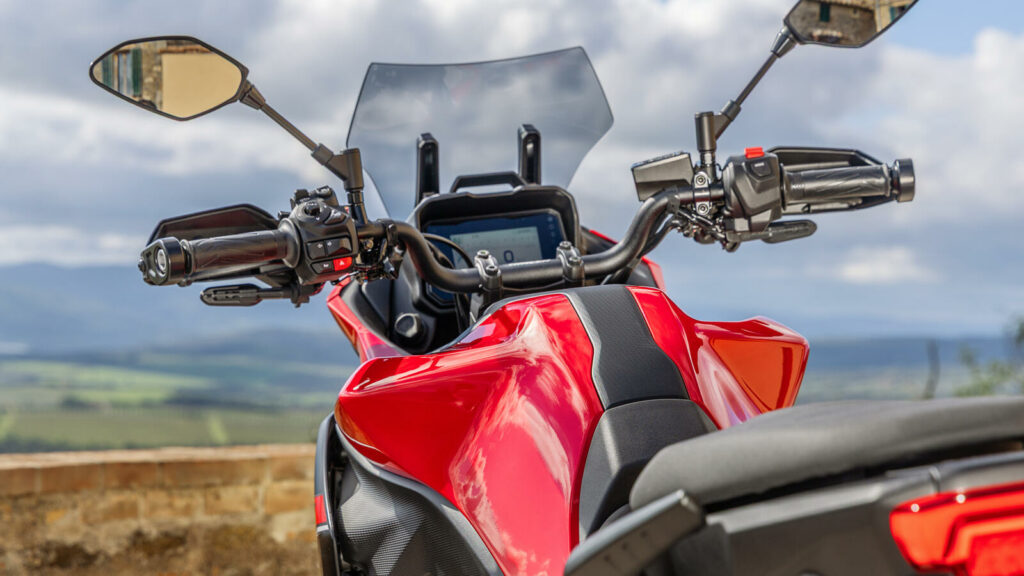 YAMAHA TRACER 7 2025