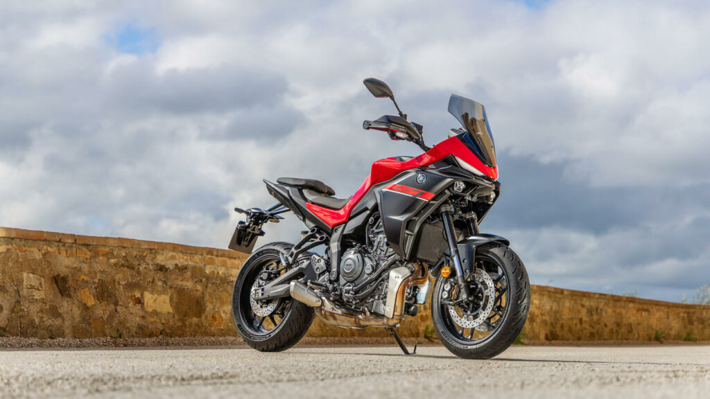 Estas son todas las novedades de motos y scooters de 2025 206 Yamaha Tracer 7 2025 24