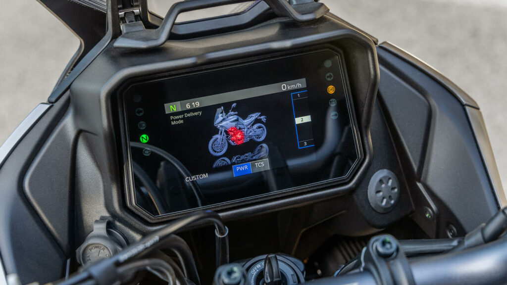 YAMAHA TRACER 7 GT 2025