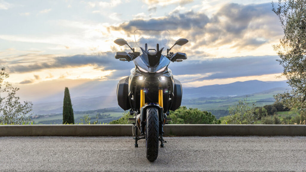 YAMAHA TRACER 7 GT 2025