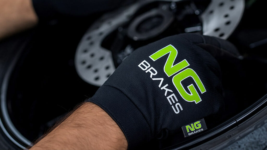 NG BRAKES es la marca de frenos para moto de fabricación 100% española al servicio del rendimiento y la sostenibilidad 4 NG BRAKEs 1