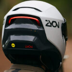 Casco de moto Zyon