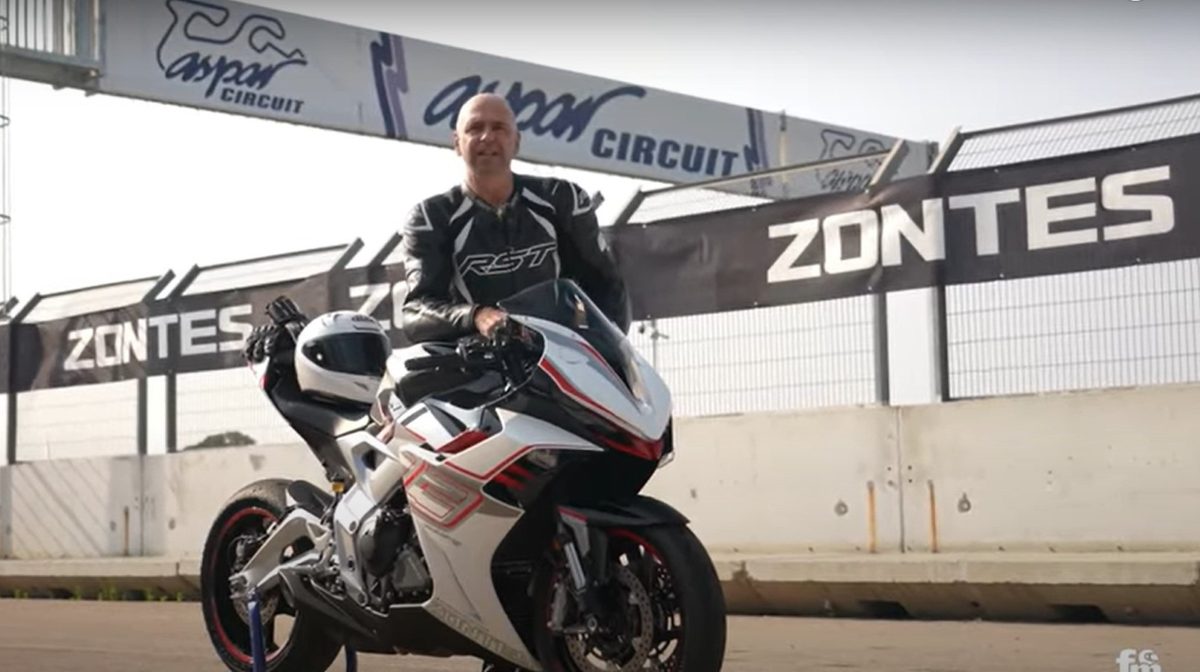 Zontes 703RR: vídeo prueba de la moto deportiva válida para el carnet A2 con el precio más impactante del mercado